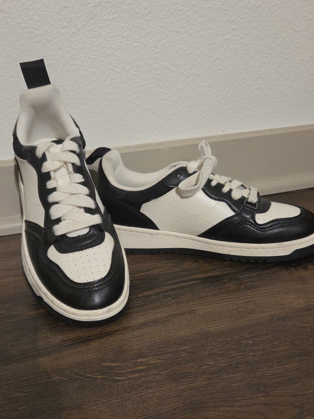 WILD FABLE SNEAKERS